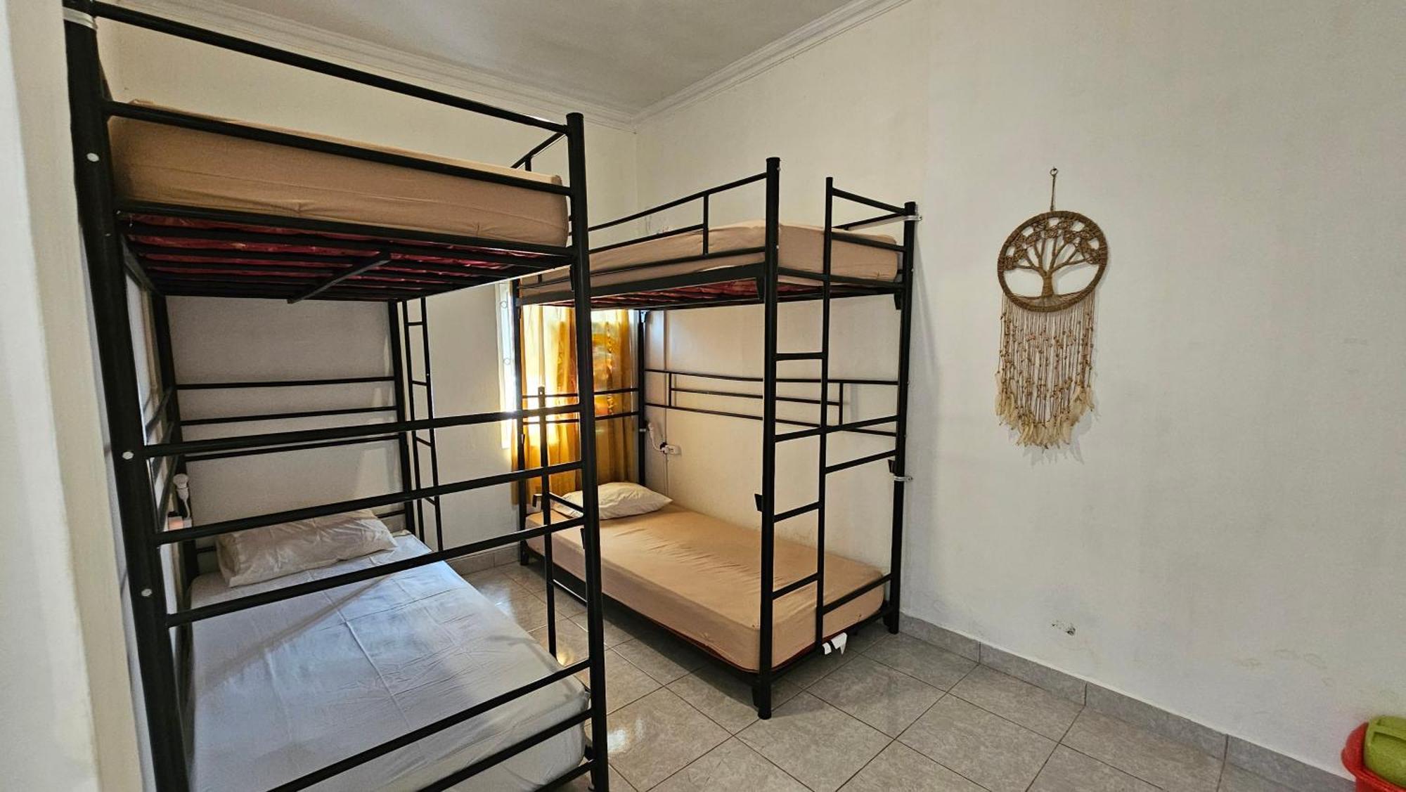 Oke Baik Hostel *