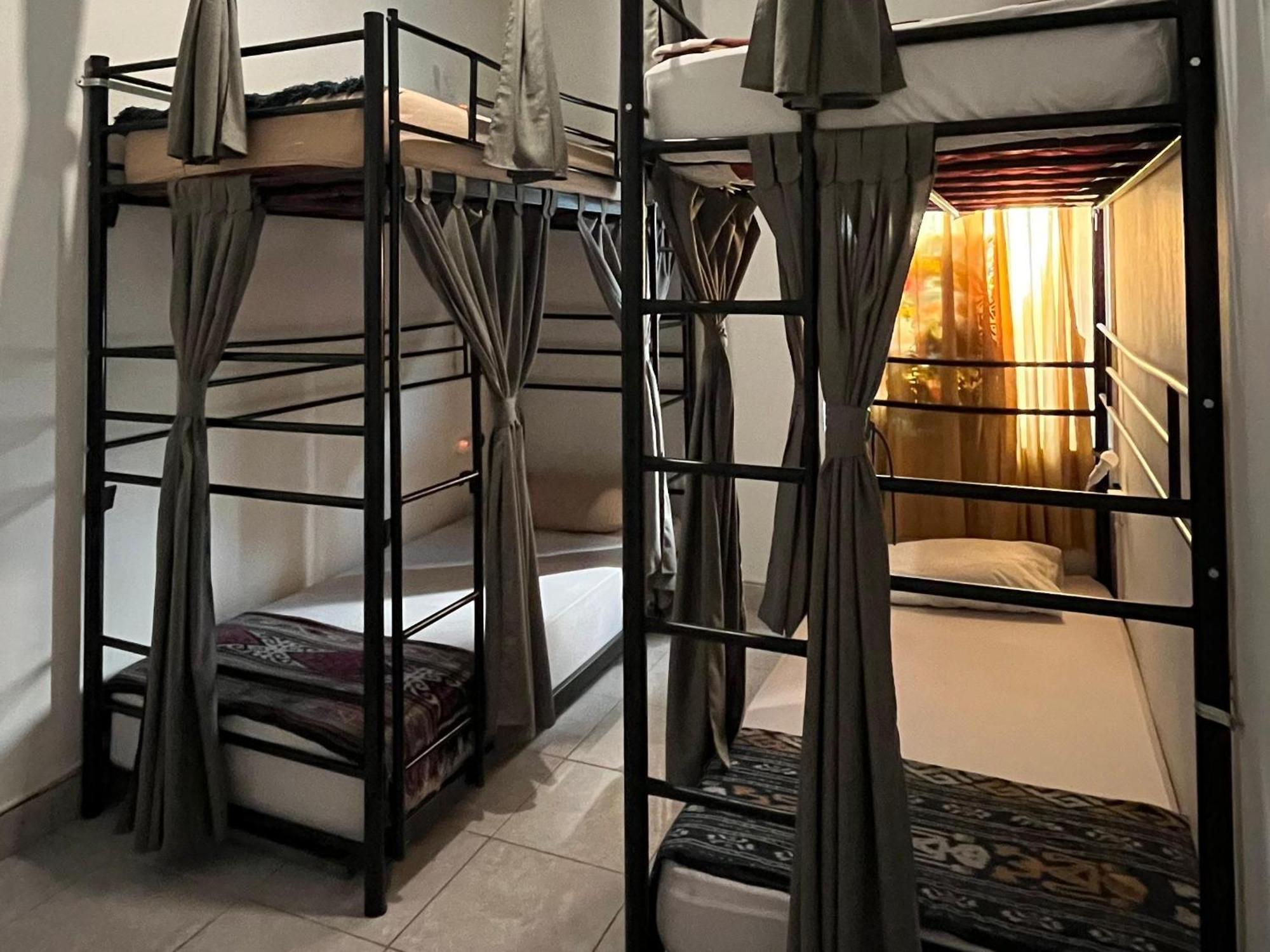 Oke Baik Hostel *